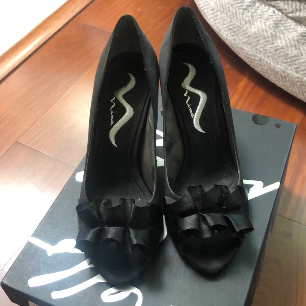 Size 8 black satin ruffle heels